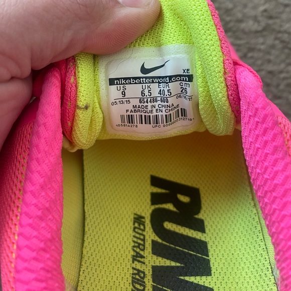 Nike Neon Pink Running Shoes - Picture 6 of 8